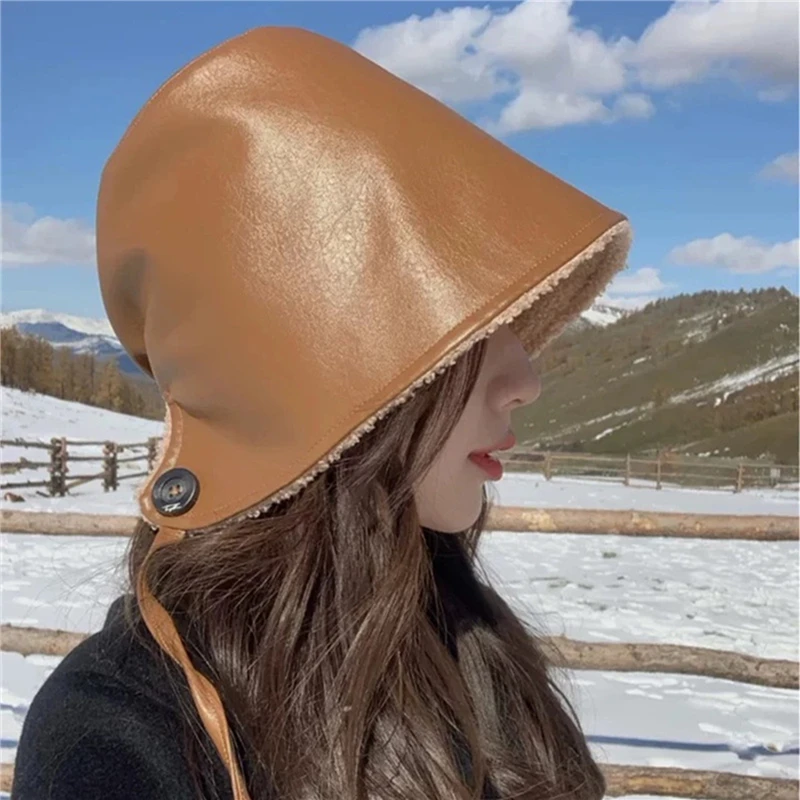 PU Leather Fisherman Hat Fur Warm Female Hat Ear Protection Men and Women Bucket Hat Outdoor Sun Hat Panama Hat
PU Leather Fisherman Hat Fur Warm Female Hat Ear Protection Men and Women Bucket Hat Outdoor Sun Hat Panama Hat