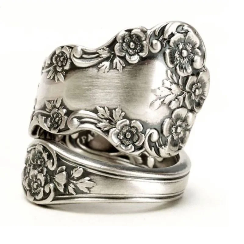 Fashion Vintage Metallic Style Graceful Engraved Flower Pattern Rings Party Engagement Jewelry Retro Birthday Gift Copper
Fashion Vintage Metallic Style Graceful Engraved Flower Pattern Rings Party Engagement Jewelry Retro Birthday Gift Copper