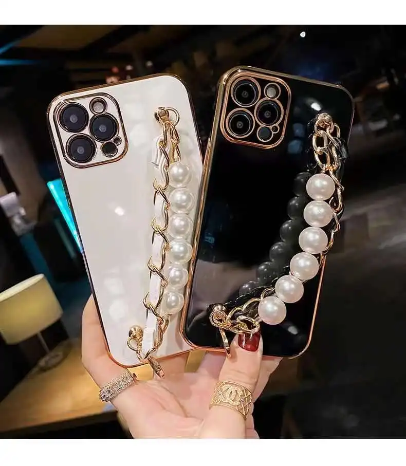 For iPhone13Pro Max Case Luxury Leather Pearl Bracelet Plating Silicone Phone Apple 11 12 iX XR XsMax Se2020 7 8 Plus Phone Case
For iPhone13Pro Max Case Luxury Leather Pearl Bracelet Plating Silicone Phone Apple 11 12 iX XR XsMax Se2020 7 8 Plus Phone Case