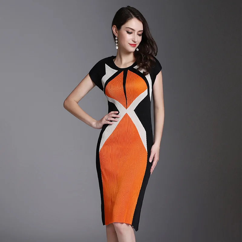 2021 summer Europe and America fashion temperament women's dress slim fit orange elegant hot hip skirt for woman
2021 summer Europe and America fashion temperament women's dress slim fit orange elegant hot hip skirt for woman