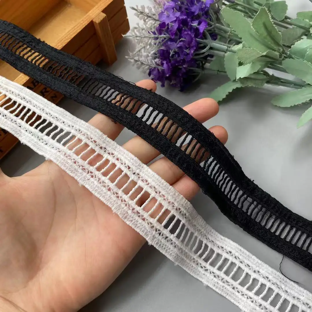 3 Yards 3.0 cm White Black Lace Trims Applique Milk Silk for Costume Trimmings Home Textiles Sewing Lace Fabric
3 Yards 3.0 cm White Black Lace Trims Applique Milk Silk for Costume Trimmings Home Textiles Sewing Lace Fabric