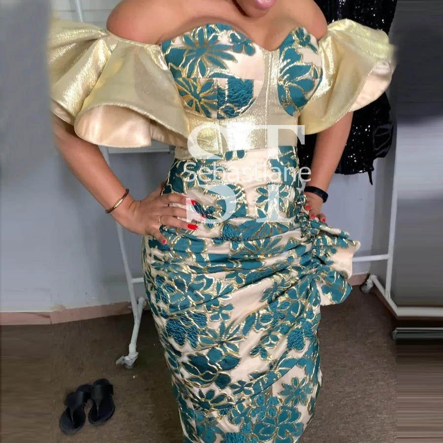 Новый В нигерийском стиле кружевное платье для выпускного вечера платья без бретелек Русалка под традиционное платье Aso Ebi Стиль длинные Ке... 
Новый В нигерийском стиле кружевное платье для выпускного вечера платья без бретелек Русалка под традиционное платье Aso Ebi Стиль длинные Ке...