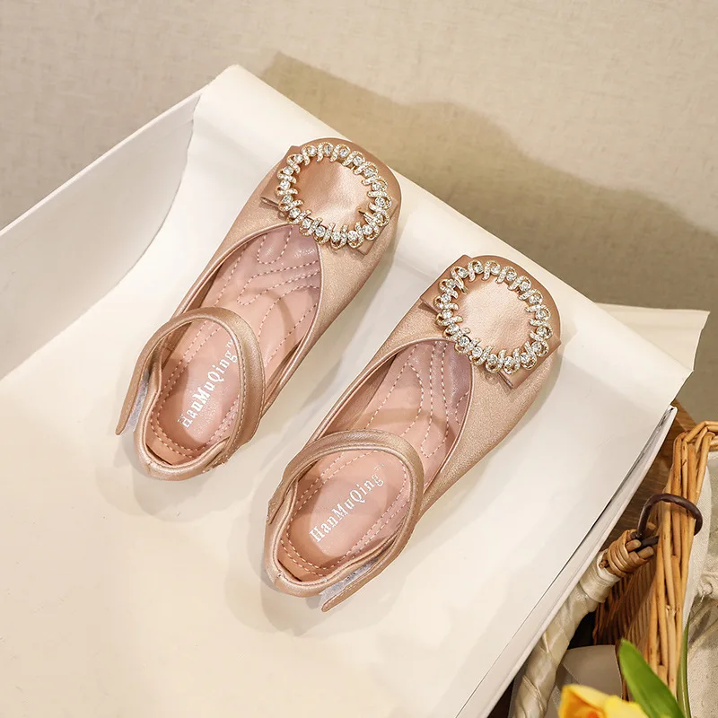 New Fashion Leather Shoes Girls Princess Party Dance Dress Student Casual Breathable Flats Children Moccasins Baby Kids 019
New Fashion Leather Shoes Girls Princess Party Dance Dress Student Casual Breathable Flats Children Moccasins Baby Kids 019