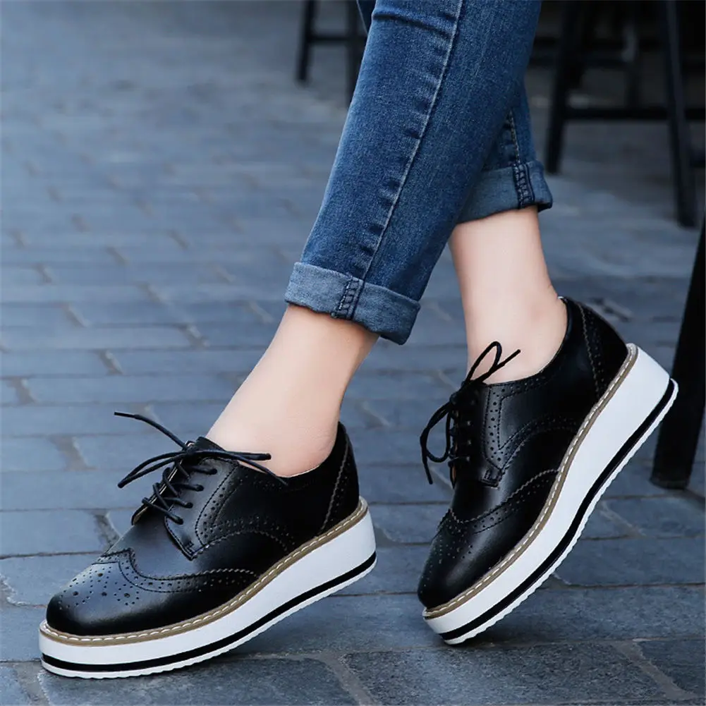 KARINLUNA Brand Female Casual Wedges Sewing Spring Sneakers shoelace Platform Brogue Retro Women Sneakers Solid Women Shoes
KARINLUNA Brand Female Casual Wedges Sewing Spring Sneakers shoelace Platform Brogue Retro Women Sneakers Solid Women Shoes