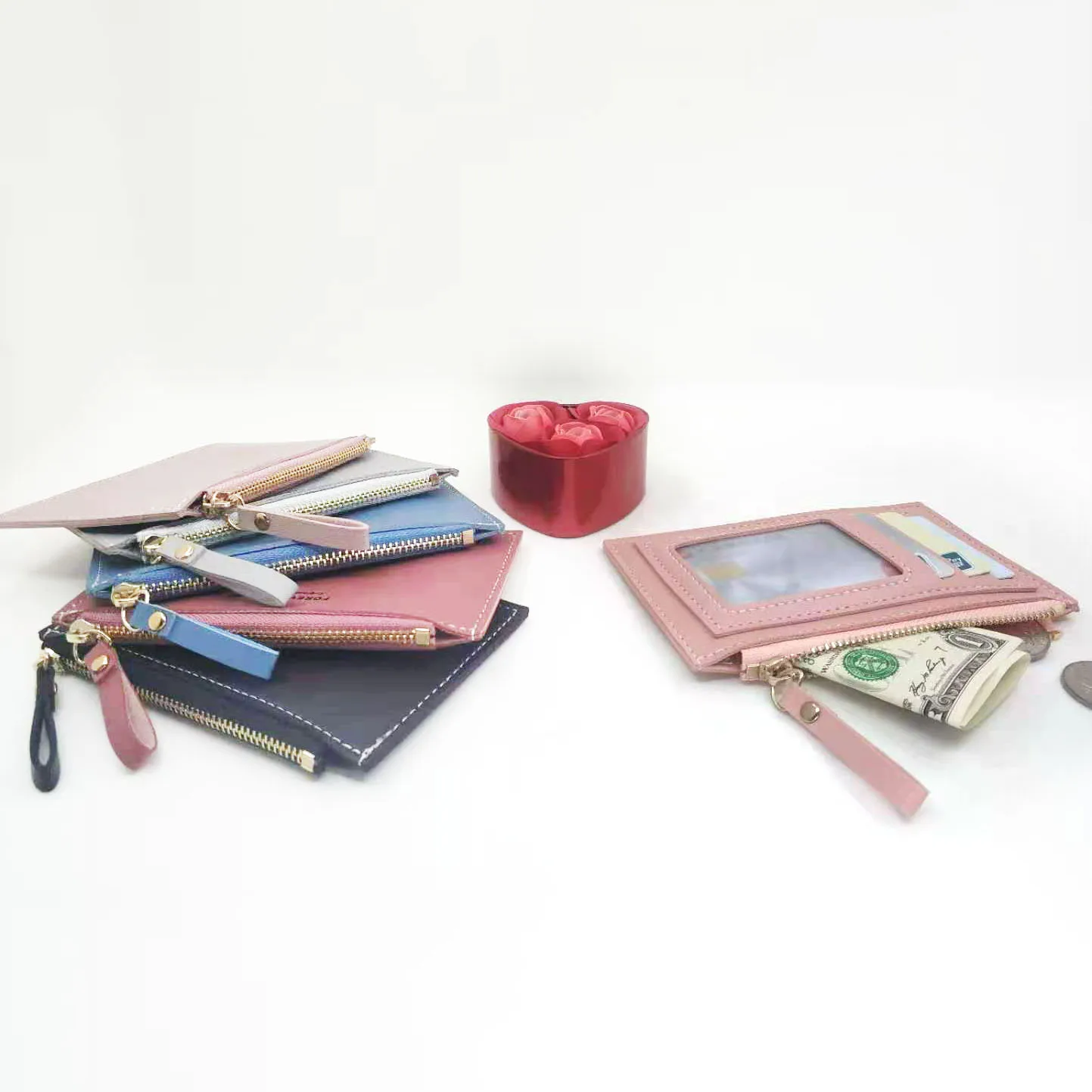 Женский кошелек для удостоверения личности, держатель для карт с несколькими отделениями, маленький женский кошелек из искусственной кожи,...
Женский кошелек для удостоверения личности, держатель для карт с несколькими отделениями, маленький женский кошелек из искусственной кожи,...