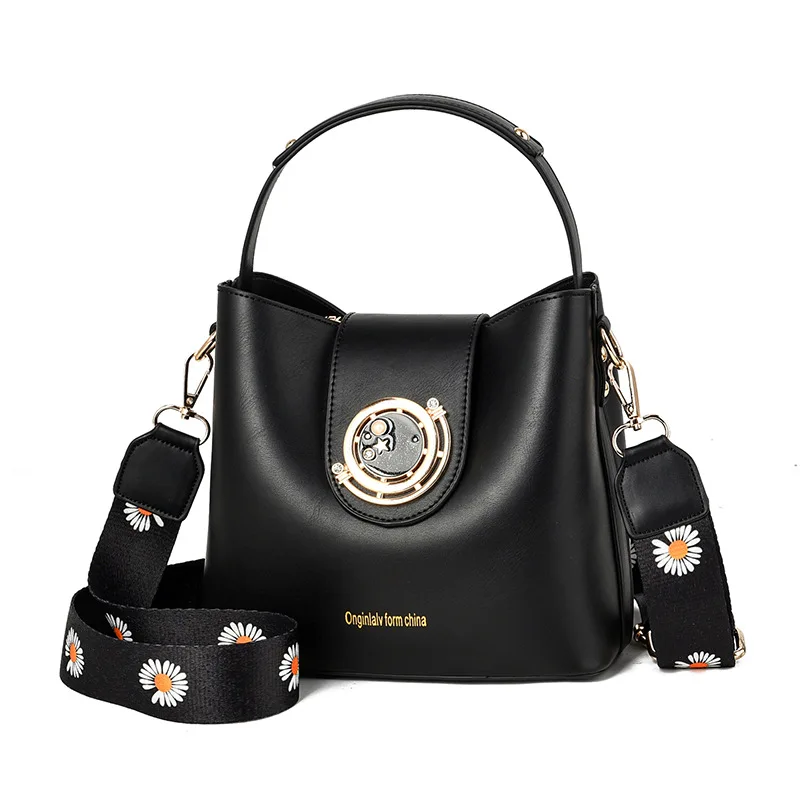 New women's handbag casual fashion bucket bag trendy embroidered shoulder bag women's shopping bag leather bag
New women's handbag casual fashion bucket bag trendy embroidered shoulder bag women's shopping bag leather bag