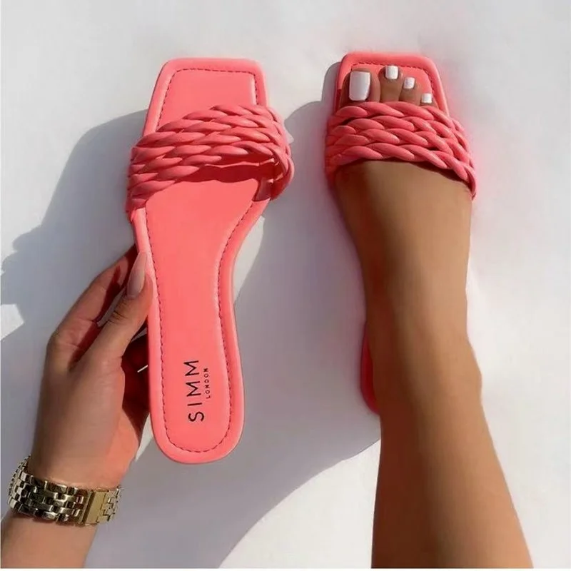 Women's Slides 2022 Fashion New Twist Flat with Summer Beach Shoes Woman New Outside Wear Candy Color Party Slippers for Ladies
Women's Slides 2022 Fashion New Twist Flat with Summer Beach Shoes Woman New Outside Wear Candy Color Party Slippers for Ladies