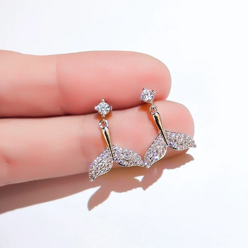 Fashion Luxury Full Shiny AAA Mermaid Zircon Stud Earrings for Women Rhinestone Birthday Anniversary Engagement Party Banquet
Fashion Luxury Full Shiny AAA Mermaid Zircon Stud Earrings for Women Rhinestone Birthday Anniversary Engagement Party Banquet