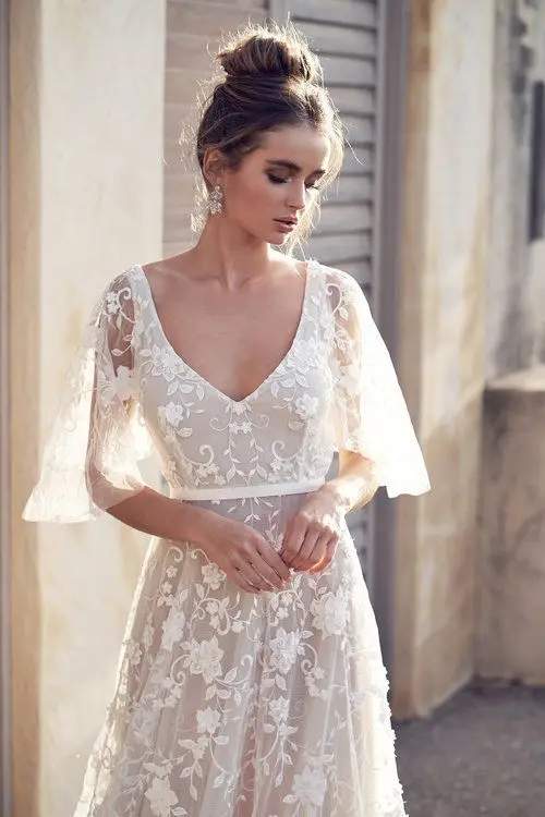 Linglewei New Spring and Summer Women's Dress New style dress popular sexy lace V-neck open back dress
Linglewei New Spring and Summer Women's Dress New style dress popular sexy lace V-neck open back dress