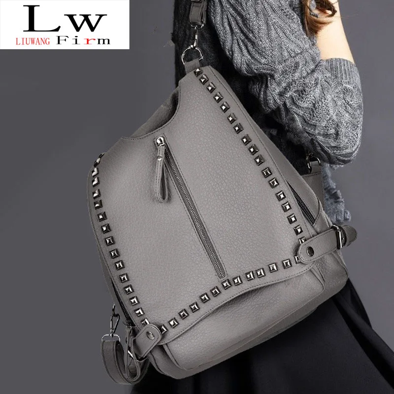 Casual backpack Rivet backpack Stylish and soft personality Belt accessories buckle Large-capacity one-shoulder handbag 
Casual backpack Rivet backpack Stylish and soft personality Belt accessories buckle Large-capacity one-shoulder handbag