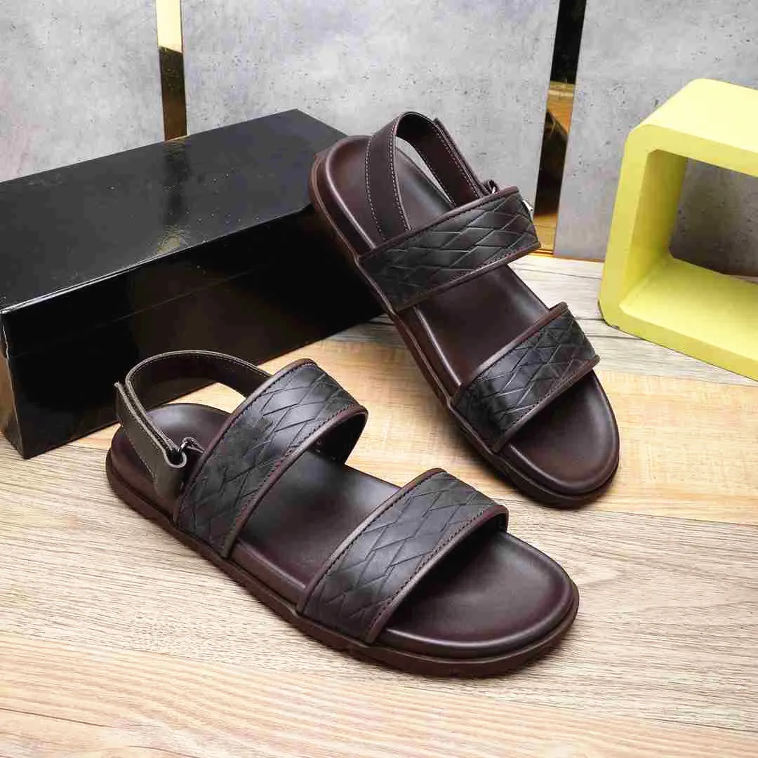 Hot Sale All-Match Men Sandals 2022 Summer New Comfortable Leather Sandals Celebrities Same Fashion Outdoor Beach Male Sandals
Hot Sale All-Match Men Sandals 2022 Summer New Comfortable Leather Sandals Celebrities Same Fashion Outdoor Beach Male Sandals