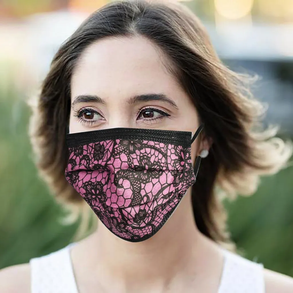 50pc Summer Lace Face Masks Fashion Women Disposable Face Masks 3-layers Protective Breathable Industria Earloops Bandage Maske
50pc Summer Lace Face Masks Fashion Women Disposable Face Masks 3-layers Protective Breathable Industria Earloops Bandage Maske