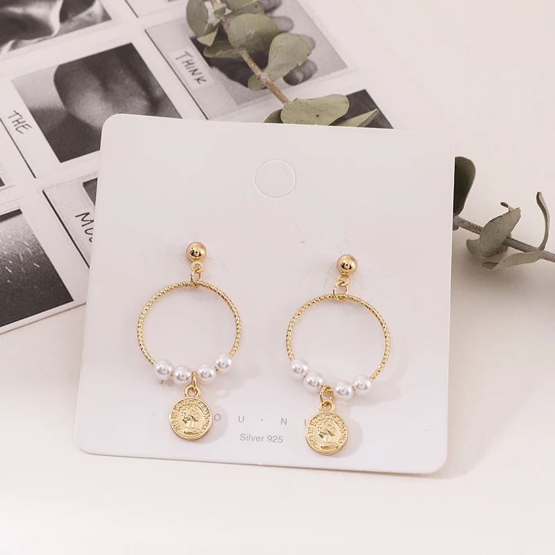 Elegant women's metal pearl portrait earrings, stylish Korean women's earrings 2021 jewelry wholesale party gifts
Elegant women's metal pearl portrait earrings, stylish Korean women's earrings 2021 jewelry wholesale party gifts