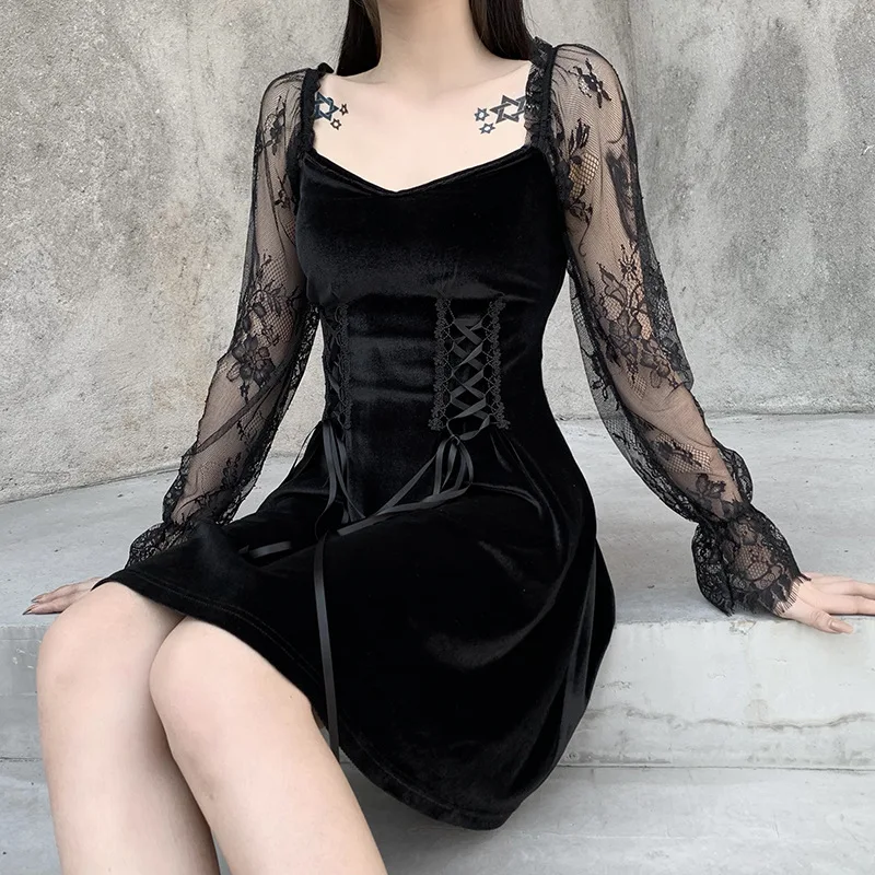 Sexy Autumn And Winter New Lace Stitching Square Collar Long Sleeve Dress Lolita Lace-up Dress
Sexy Autumn And Winter New Lace Stitching Square Collar Long Sleeve Dress Lolita Lace-up Dress