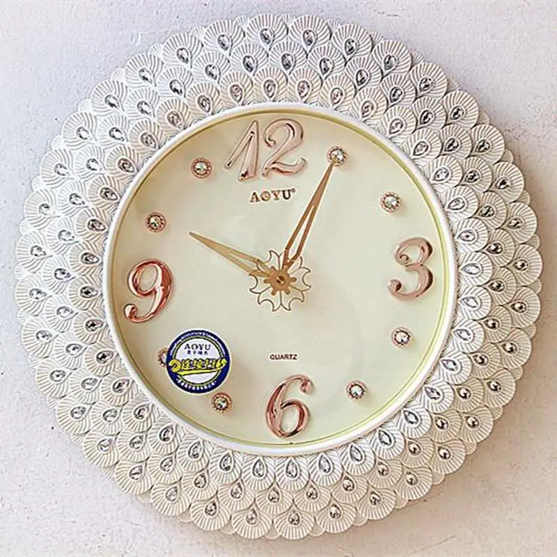 Retro Diamond Clock European Style Retro Swing Wall Clock Living Room Simple Fashion Wall Watch Bedroom Silent Quartz Clock
Retro Diamond Clock European Style Retro Swing Wall Clock Living Room Simple Fashion Wall Watch Bedroom Silent Quartz Clock