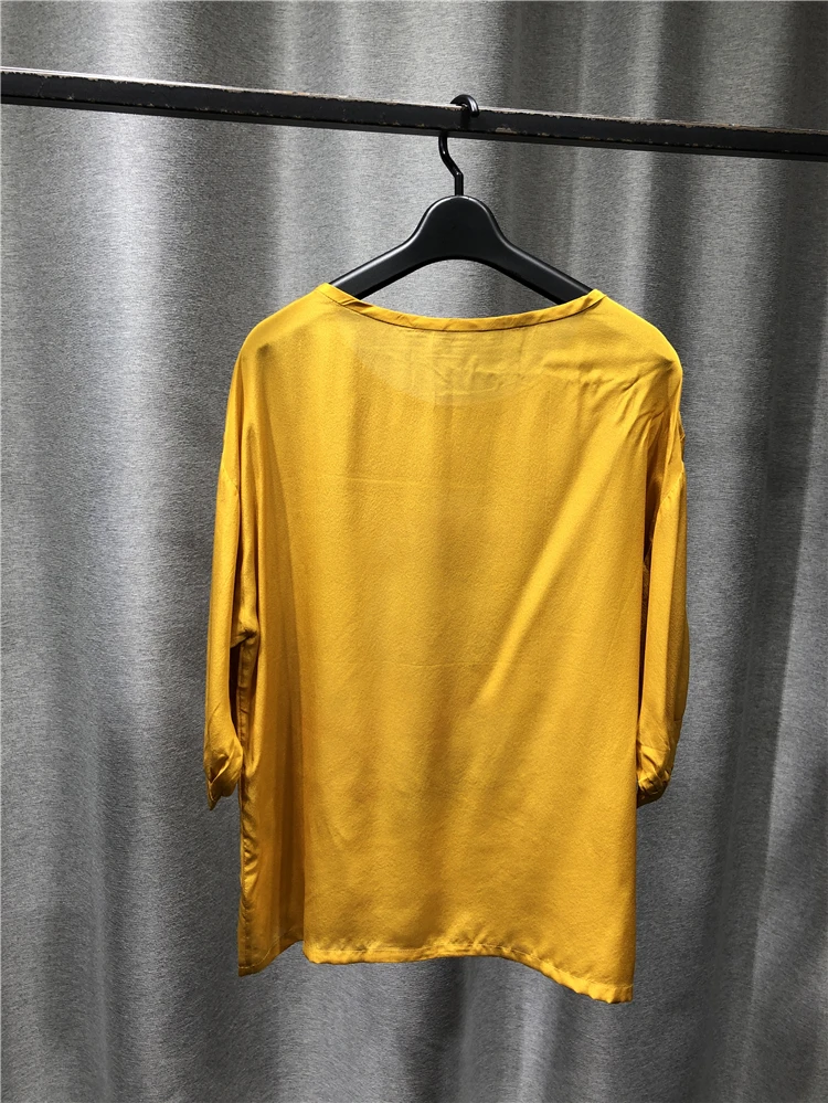 Tshirt Women New Summer Products Casual Pure Silk Round Neck Short Sleeve Top Decorative Design Of Animal And Fruit On Chest
Tshirt Women New Summer Products Casual Pure Silk Round Neck Short Sleeve Top Decorative Design Of Animal And Fruit On Chest