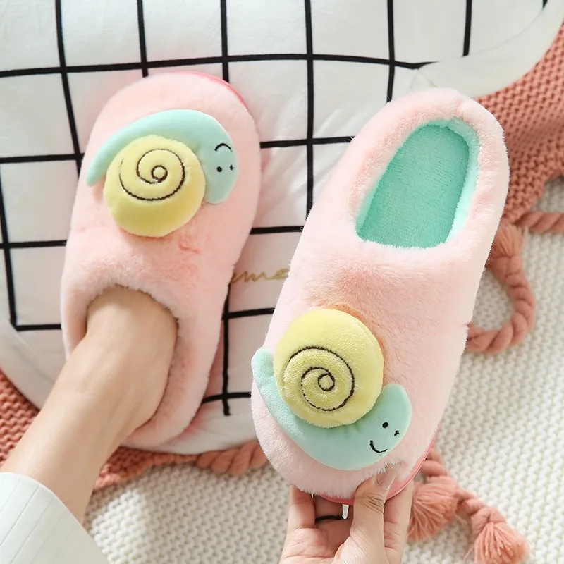 Cotton Home Slippers Winter Warm Plush Indoor Slippers Men Lovers Cute Animal Butterfly Soft Sole Home Ladies Plush Slippers
Cotton Home Slippers Winter Warm Plush Indoor Slippers Men Lovers Cute Animal Butterfly Soft Sole Home Ladies Plush Slippers