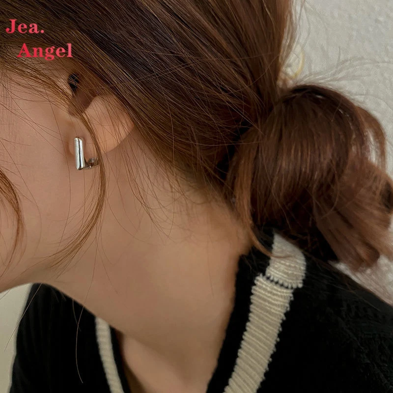 Женские серьги-кольца из серебра 925 пробы Jea.Angel, корейские геометрические квадратные серьги, простые элегантные украшения для поездок
Женские серьги-кольца из серебра 925 пробы Jea.Angel, корейские геометрические квадратные серьги, простые элегантные украшения для поездок