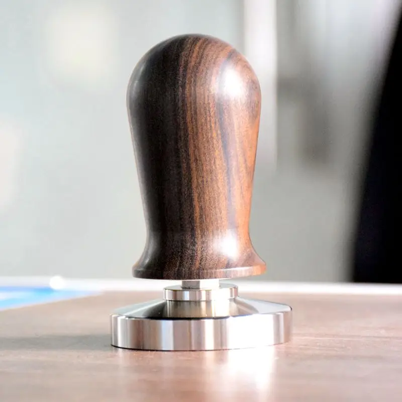 2019 новый пресс для кофейного порошка из нержавеющей стали 304 с ручкой из цельной древесины 51/58 мм молоток для кофейного порошка с плоским осн...
2019 новый пресс для кофейного порошка из нержавеющей стали 304 с ручкой из цельной древесины 51/58 мм молоток для кофейного порошка с плоским осн...