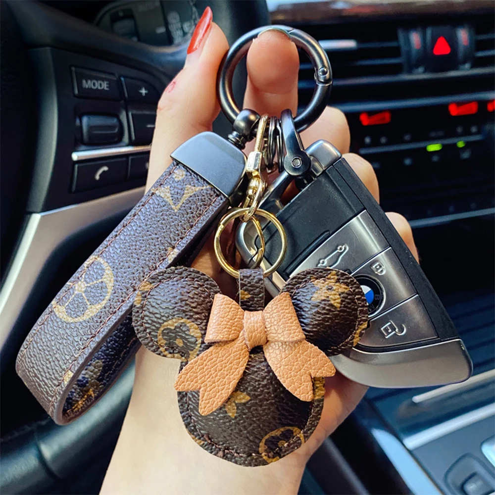 Car KeyChain Key Ring Accessories Luxury Leather Creative Gift Girly Mouse Kawai Plush Pendant Buckle Designer for Women Men
Car KeyChain Key Ring Accessories Luxury Leather Creative Gift Girly Mouse Kawai Plush Pendant Buckle Designer for Women Men