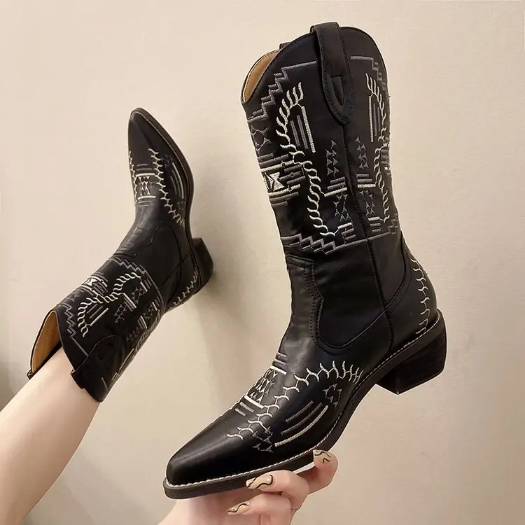 Winter New Designer Women Pointed Toe Boots Embroidered Square Heel Lady Fashion Bottine Cosy Warm Slip-On High Boots Shoes
Winter New Designer Women Pointed Toe Boots Embroidered Square Heel Lady Fashion Bottine Cosy Warm Slip-On High Boots Shoes