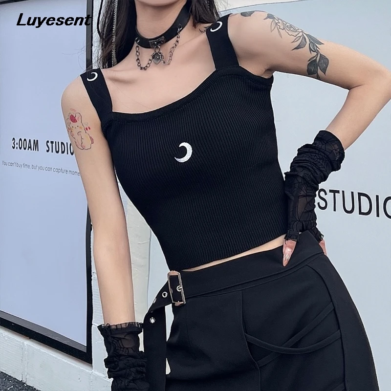 Black Gothic Lady Basic Stretch Camis Summer Crescent Embroidery Girl Sexy Short Length Casmiole Goth Harajuku Top Streetwear 
Black Gothic Lady Basic Stretch Camis Summer Crescent Embroidery Girl Sexy Short Length Casmiole Goth Harajuku Top Streetwear