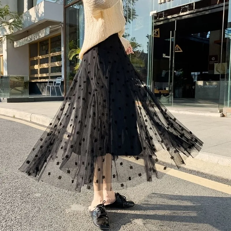 2023 New Spring Autumn Tulle Skirt Women Fashion Elegant Four-leaf Clover Flocking High Waist Pleated Midi Skirts Female Y323
2023 New Spring Autumn Tulle Skirt Women Fashion Elegant Four-leaf Clover Flocking High Waist Pleated Midi Skirts Female Y323