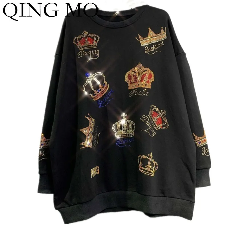 Фото Женская толстовка со стразами QING MO черная с короной большие размеры ZQY2555