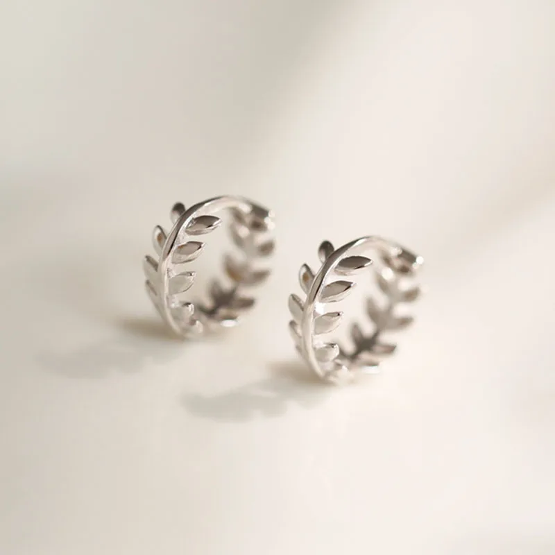 925 Sterling Silver Hot Fashion Zircon Leaf Hoop Earrings for Women 2021 Best Brithday Gifts Simple Elegant Girls Jewelry
925 Sterling Silver Hot Fashion Zircon Leaf Hoop Earrings for Women 2021 Best Brithday Gifts Simple Elegant Girls Jewelry