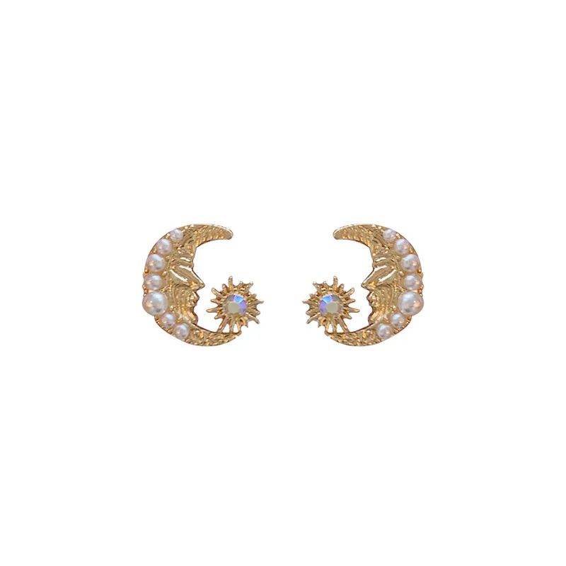 Women's Luxury and Exquisite Temperament High Sense of Sun and Moon Flashing Diamond Pearl Earrings
Women's Luxury and Exquisite Temperament High Sense of Sun and Moon Flashing Diamond Pearl Earrings