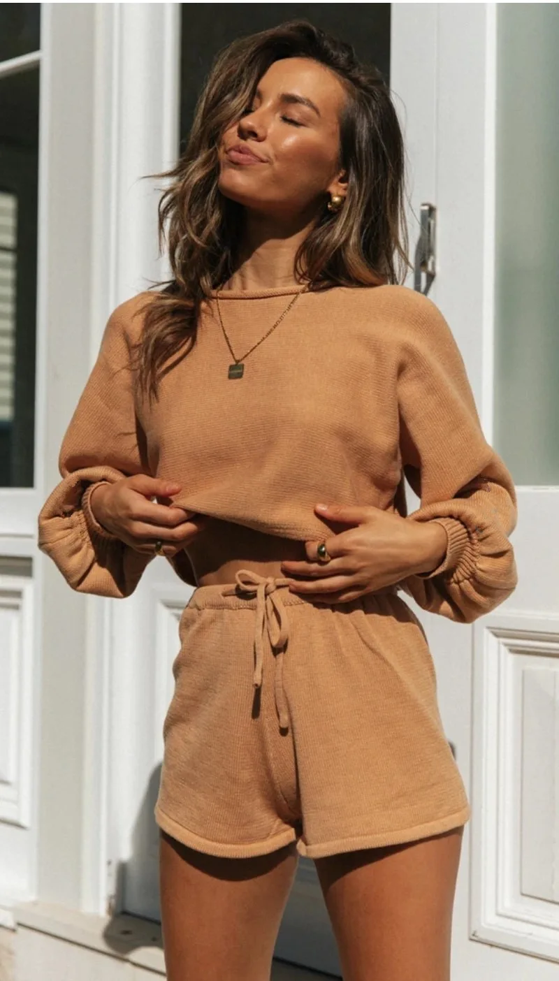 XMTOPYE Women Shorts Sets Two Piece Sportswear Casual Solid O-neck Sweatshirt Biker Shorts Tracksuit Matching Summer Outfits
XMTOPYE Women Shorts Sets Two Piece Sportswear Casual Solid O-neck Sweatshirt Biker Shorts Tracksuit Matching Summer Outfits