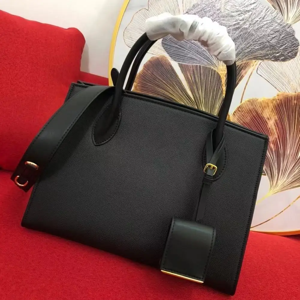 2021 women fashion cow leather handbag top handle wallet messenger bag elegant lady shoulder bag female tote bag 
2021 women fashion cow leather handbag top handle wallet messenger bag elegant lady shoulder bag female tote bag
