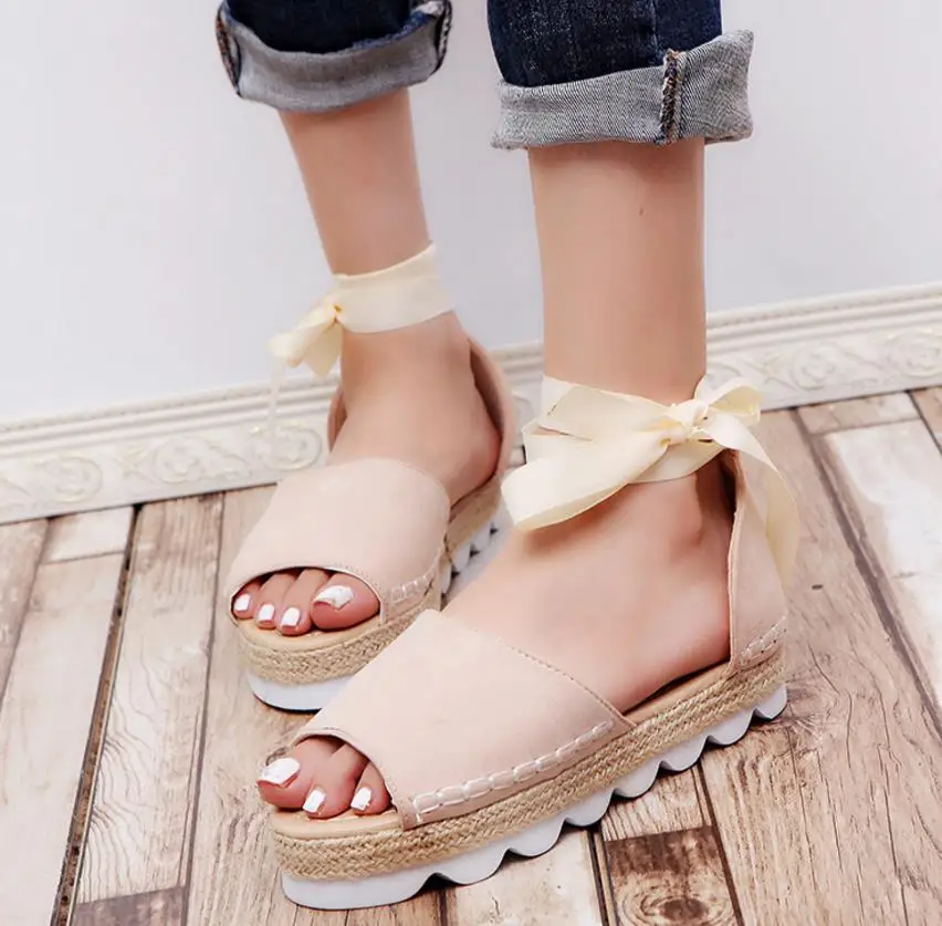 2018 New Hot Summer Rome Solid color Strap Ankle flat Women Sandals fashion Leisure Peep Toe Gladiator party Woman shoes
2018 New Hot Summer Rome Solid color Strap Ankle flat Women Sandals fashion Leisure Peep Toe Gladiator party Woman shoes