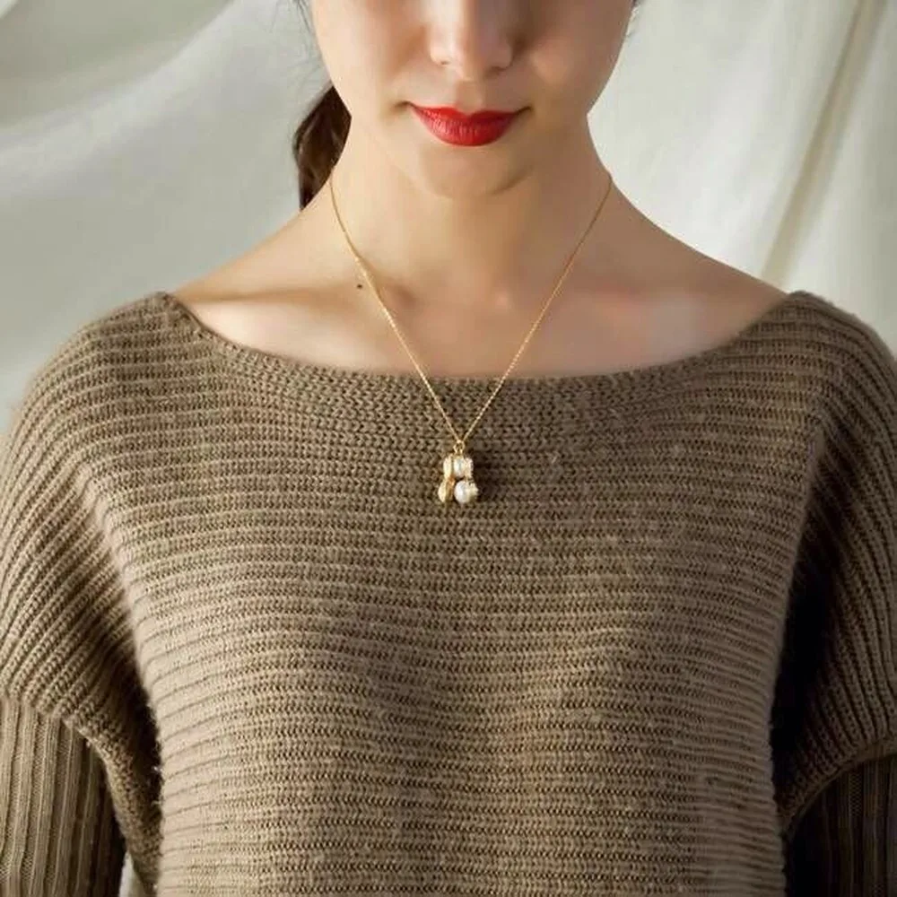 2021 New fashion creative peanut inlaid women's necklace high grade pearl pendant girls jewelry gift
2021 New fashion creative peanut inlaid women's necklace high grade pearl pendant girls jewelry gift