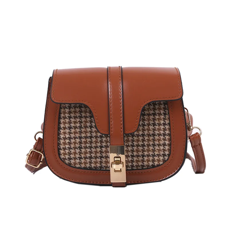 Fall/winter small new tide Korean version of Joker messenger bag retro Hong Kong wind houndstooth fashion saddle bag
Fall/winter small new tide Korean version of Joker messenger bag retro Hong Kong wind houndstooth fashion saddle bag