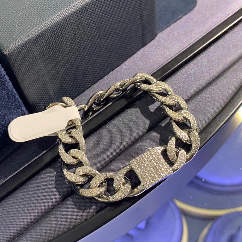 Brand 1:1Luxury Brand Bangle High Quality Silver Color Link Chain Bracelet Micro Cubic Zirconia Stones Women Gift Jewelry
Brand 1:1Luxury Brand Bangle High Quality Silver Color Link Chain Bracelet Micro Cubic Zirconia Stones Women Gift Jewelry