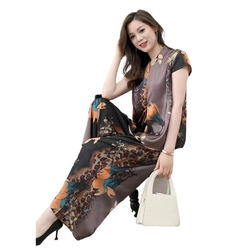 Fashionable Wide-leg Pants Suit Woman Summer autumn Brand Woman Rayon Silk Printed Pants Two-Piece Set Plus Size Sets 
Fashionable Wide-leg Pants Suit Woman Summer autumn Brand Woman Rayon Silk Printed Pants Two-Piece Set Plus Size Sets