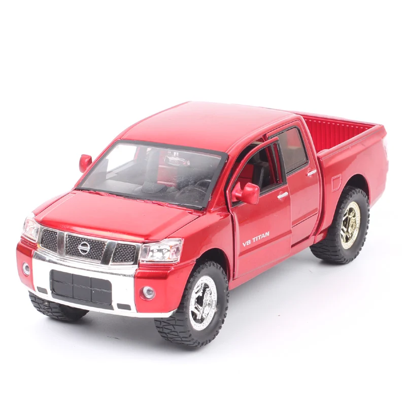 Пикап Jada Dub City в масштабе 1/24, Nissan Titan, модель V8, литые под давлением металлические гвозди, автомобиль AWD, вездеходы, детская игрушка, сувенир
Пикап Jada Dub City в масштабе 1/24, Nissan Titan, модель V8, литые под давлением металлические гвозди, автомобиль AWD, вездеходы, детская игрушка, сувенир