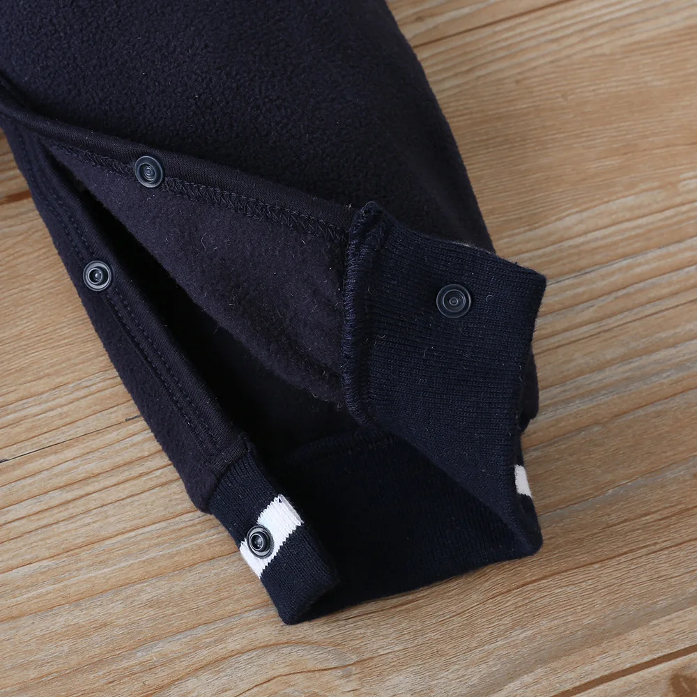 0-18M High quality childrens clothing Autumn boy letter printing color matching Long-sleeved baseball uniform Long-legged romper 
0-18M High quality childrens clothing Autumn boy letter printing color matching Long-sleeved baseball uniform Long-legged romper