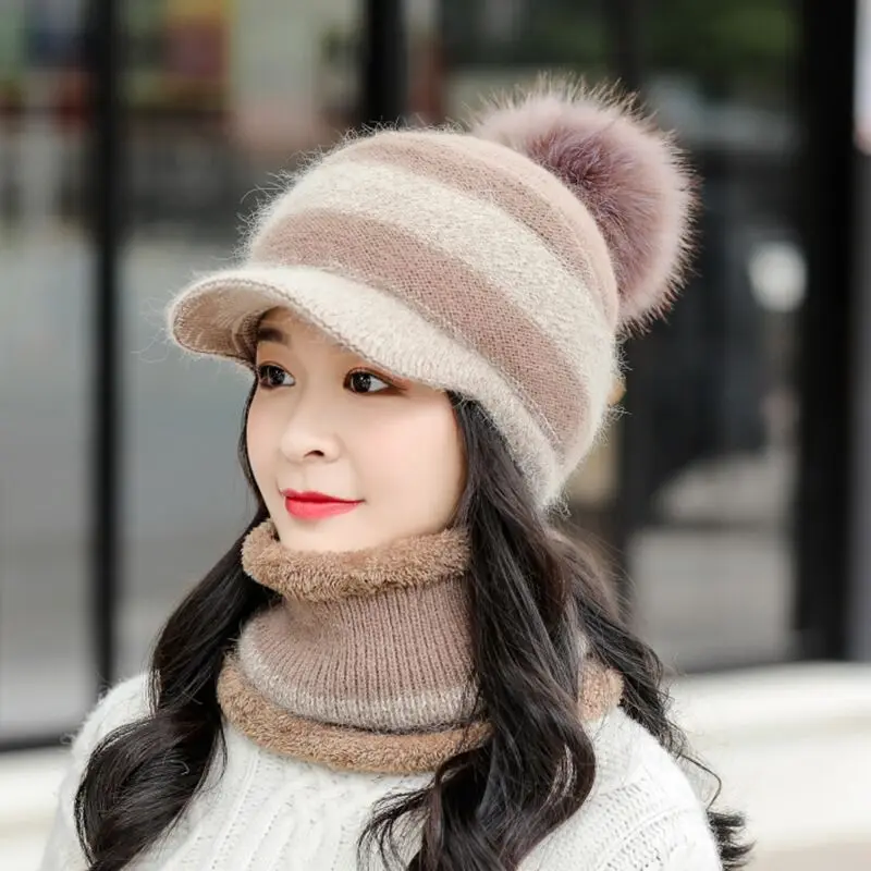 Фото Зимняя теплая женская шапка с шарфом из кроличьего меха модная шерстяным