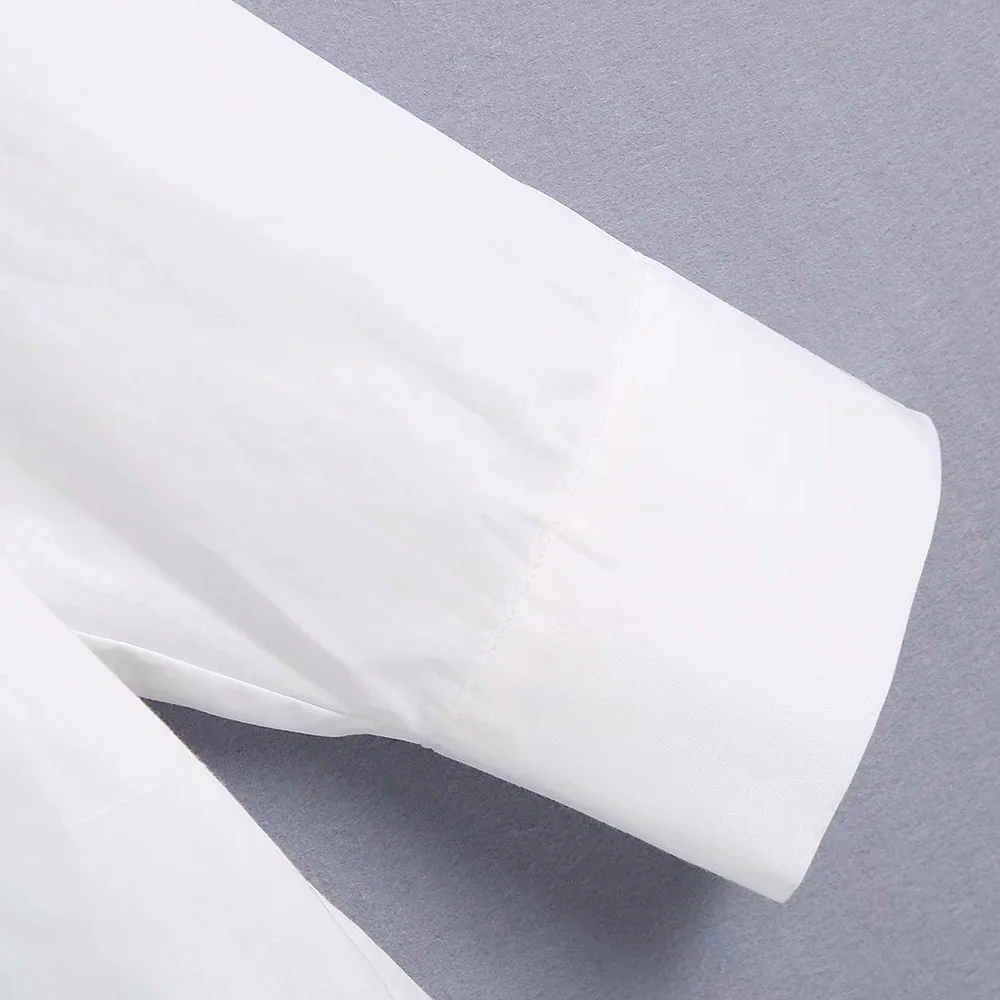 2021 summer new fashion trend European and American women's wear French retro silk shirt blouse
2021 summer new fashion trend European and American women's wear French retro silk shirt blouse