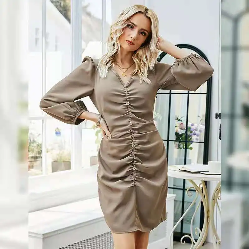 New European and American Sexy V-neck Pleated Long-sleeved Dress Women Temperament Solid Color Hip Skirt A375
New European and American Sexy V-neck Pleated Long-sleeved Dress Women Temperament Solid Color Hip Skirt A375