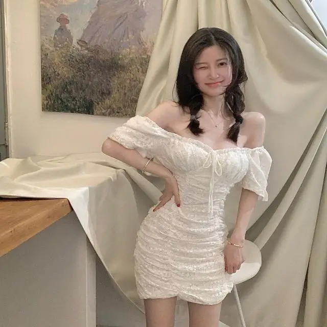 One line shoulder bubble fold slim bag hip sexy student dress lace up tiaodi 2021 new style
One line shoulder bubble fold slim bag hip sexy student dress lace up tiaodi 2021 new style