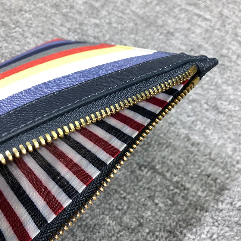 TB 2021 Fashion Brand Briefcase Genuine Leather Messenger Bags Cowhide Rainbow Striped Casual Envelope Bag Men Women Hand Bags
TB 2021 Fashion Brand Briefcase Genuine Leather Messenger Bags Cowhide Rainbow Striped Casual Envelope Bag Men Women Hand Bags