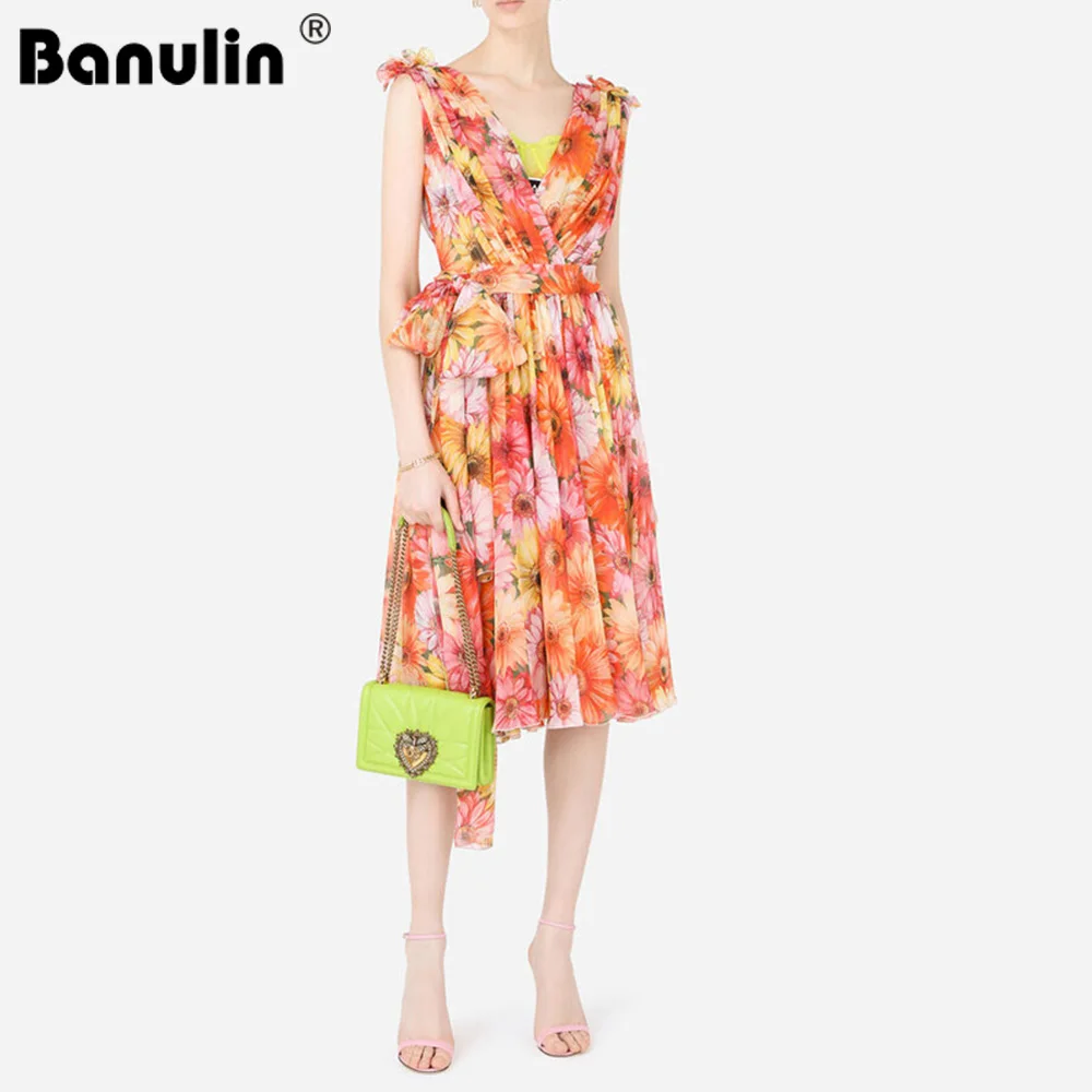 Женское пляжное платье с V-образным вырезом, цветочным принтом и поясом
Женское пляжное платье с V-образным вырезом, цветочным принтом и поясом