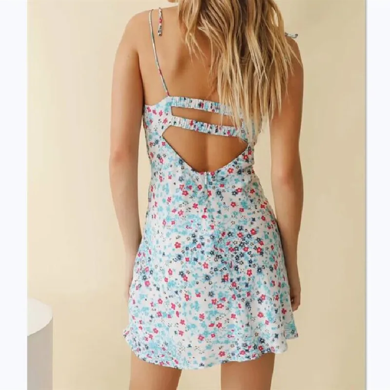 Vintage Fashion Print Women Dress 2020 Summer V-neck Backless Slim Mini Spaghetti Straps Dress
Vintage Fashion Print Women Dress 2020 Summer V-neck Backless Slim Mini Spaghetti Straps Dress