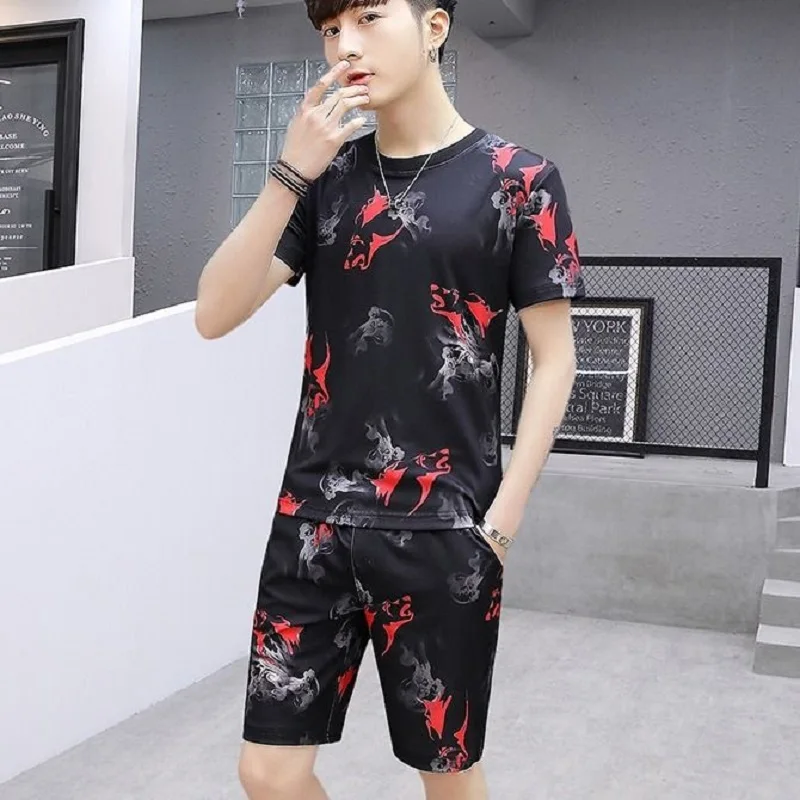 Tracksuit summer printed short-sleeved tracksuit 2020 casual shorts suit hip-hop half-sleeved shirt T two-piece suit
Tracksuit summer printed short-sleeved tracksuit 2020 casual shorts suit hip-hop half-sleeved shirt T two-piece suit
