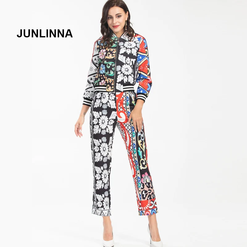 Autumn and Winter Women's Two Piece Pants Printing Jacket + Trousers Wear Set Fashion New Vintage 2 Pieces Set
Autumn and Winter Women's Two Piece Pants Printing Jacket + Trousers Wear Set Fashion New Vintage 2 Pieces Set