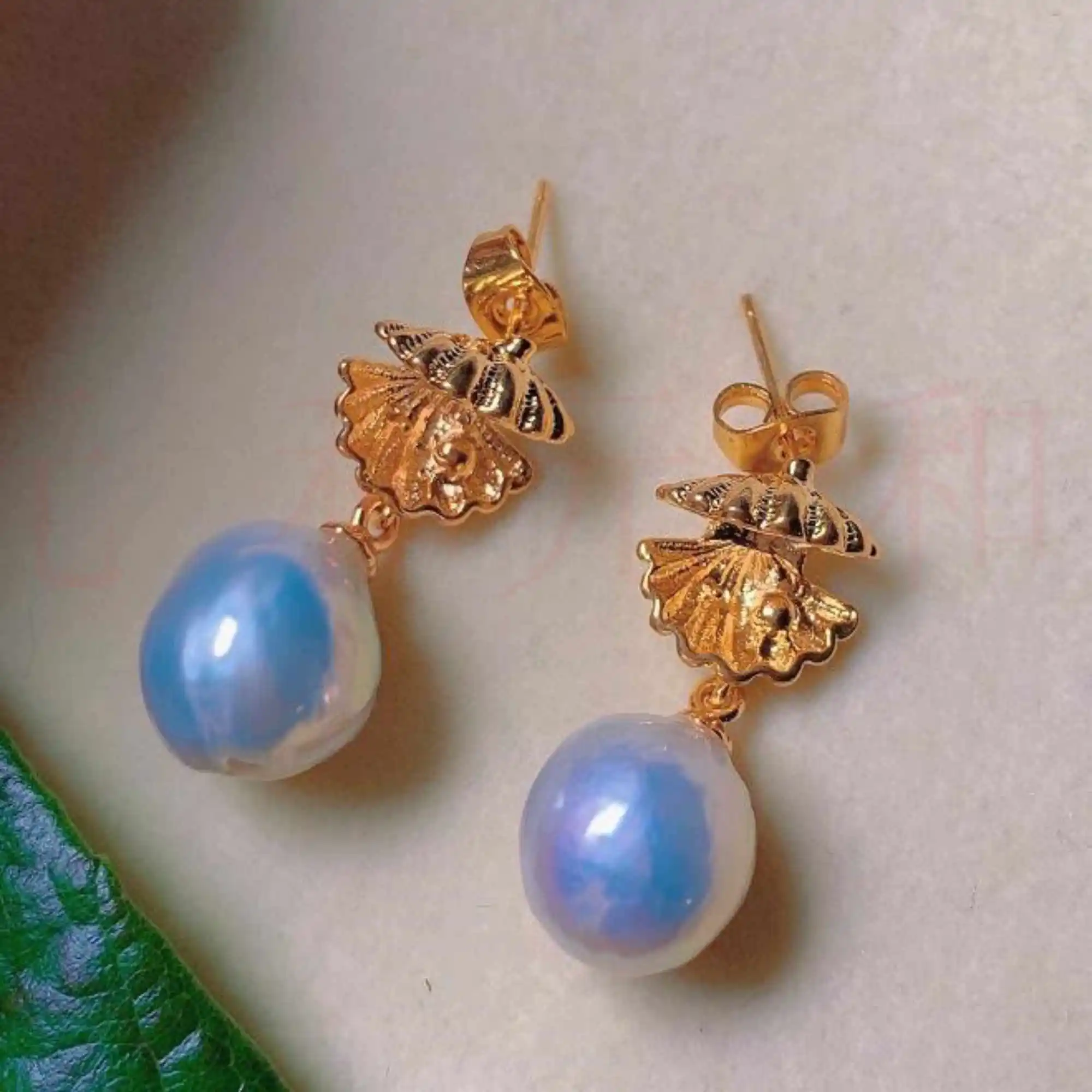 Natural drop fresh water Pearl eardrop 18K gold Earrings Gift Diy Easter Cultured Aquaculture Wedding Holiday gifts FOOL'S DAY
Natural drop fresh water Pearl eardrop 18K gold Earrings Gift Diy Easter Cultured Aquaculture Wedding Holiday gifts FOOL'S DAY