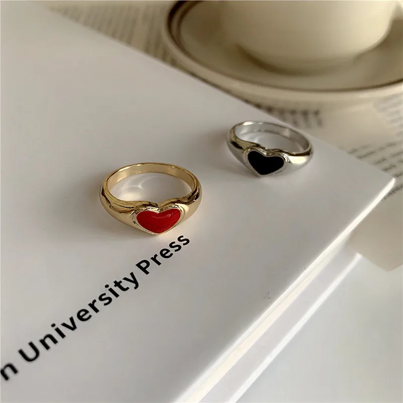 Heart Rings for Women Black Red Heart Enamel Metal Finger Jewelry Women Fashion Accessories 2021 Summer NEW
Heart Rings for Women Black Red Heart Enamel Metal Finger Jewelry Women Fashion Accessories 2021 Summer NEW